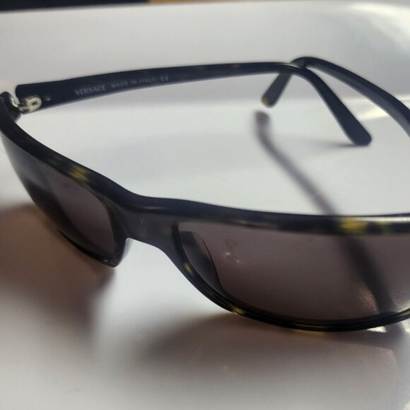 VERSACE BLACK TORTOISE ACCENTS RECTANGULAR SUN GLASSES ITALY MOD 4053 59 17 130 - Picture 2 of 5